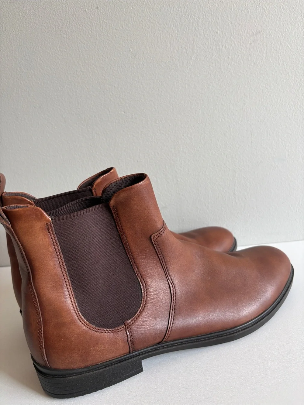 ECCO Brown Leather Chelsea Ankle Boots Women’s EU 42 Pull On